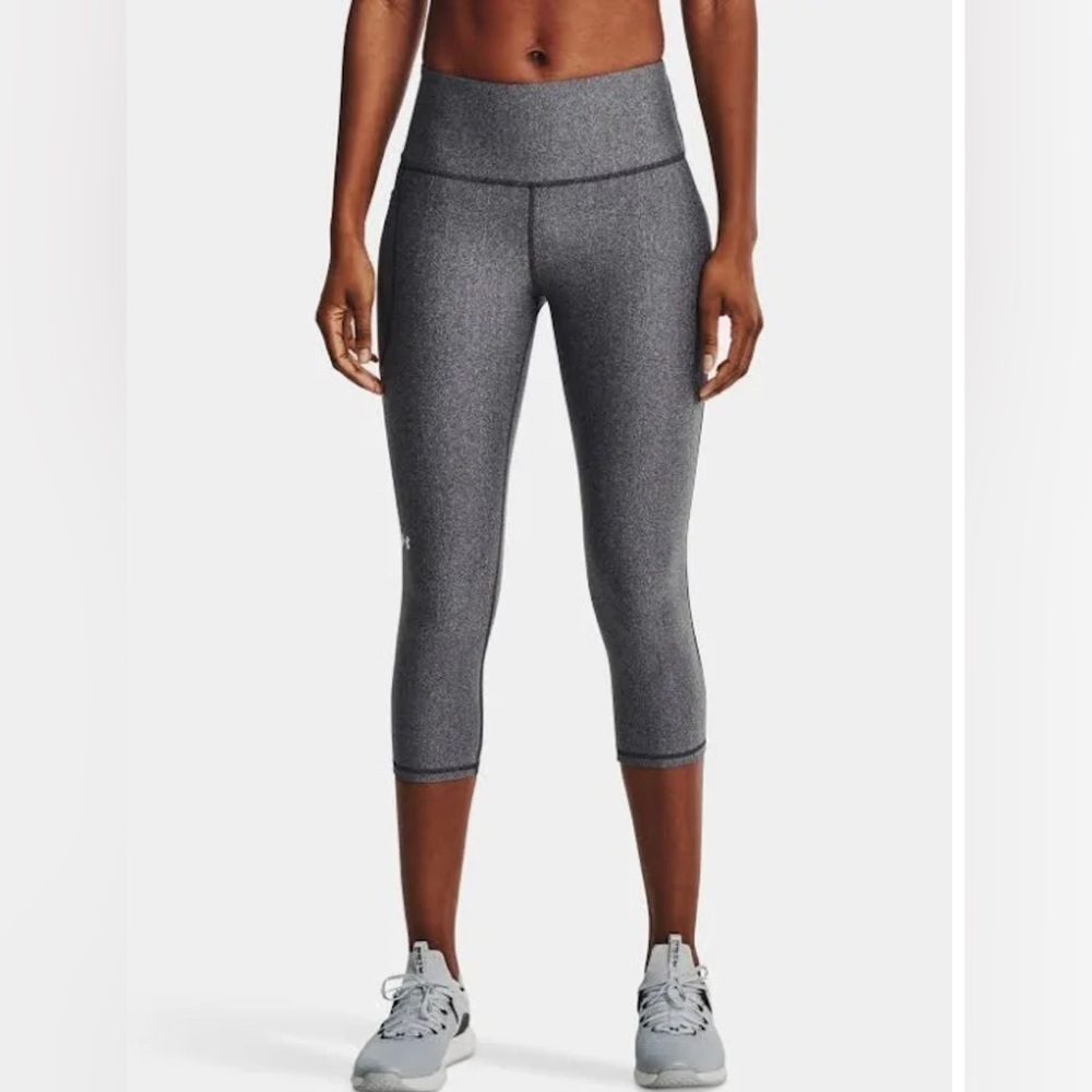 UNDER ARMOUR CHARCOAL LIGHT HEATHER COMPRESSION CAPRI LEGGINGS GRAY SIZE MEDIUM